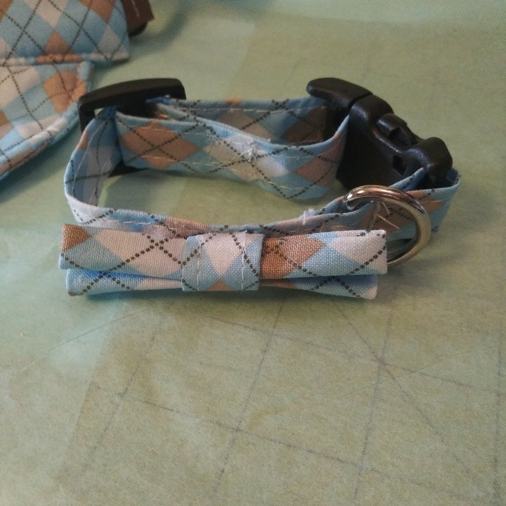 838 Bow-Tie Dog Collar